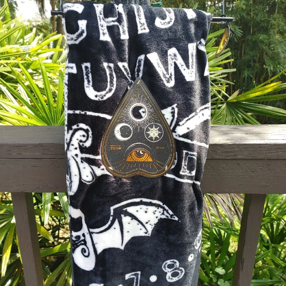 Large Ouija spirit board halloween throw blanket